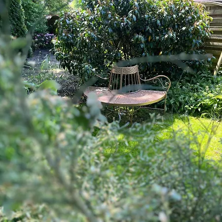 Aussergewoehnliches Haus Mit Sauna, Kamin Und Garten Prázdninový dům