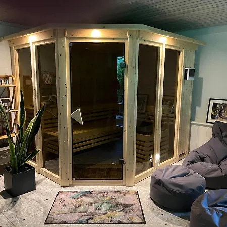 Aussergewoehnliches Haus Mit Sauna, Kamin Und Garten *