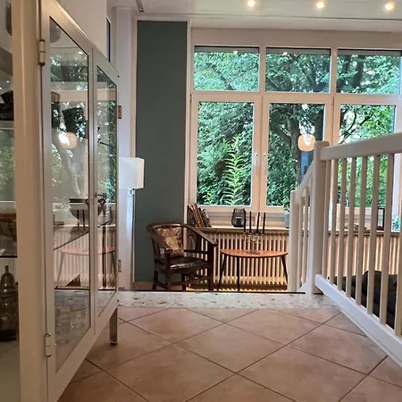 Aussergewoehnliches Haus Mit Sauna, Kamin Und Garten *