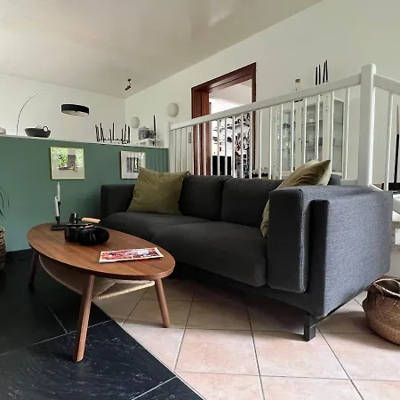 Prázdninový dům Aussergewoehnliches Haus Mit Sauna, Kamin Und Garten Wilhelmshaven