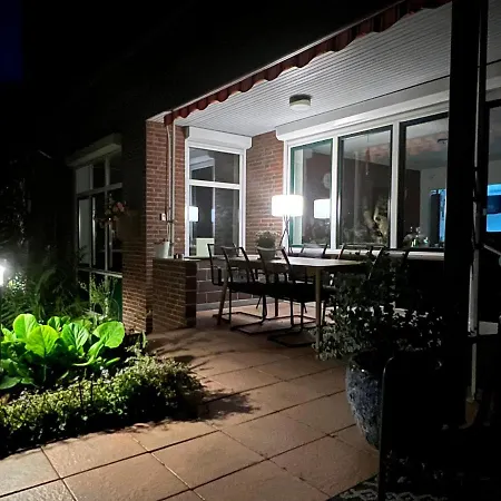 Aussergewoehnliches Haus Mit Sauna, Kamin Und Garten Wilhelmshaven