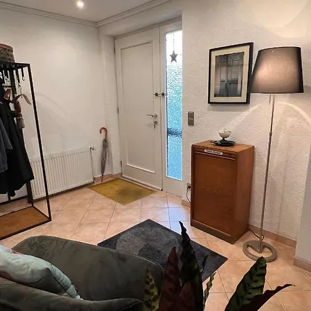 Prázdninový dům Aussergewoehnliches Haus Mit Sauna, Kamin Und Garten *
