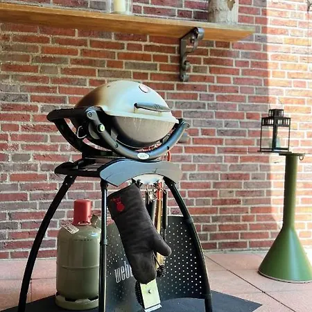 Aussergewoehnliches Haus Mit Sauna, Kamin Und Garten Prázdninový dům *