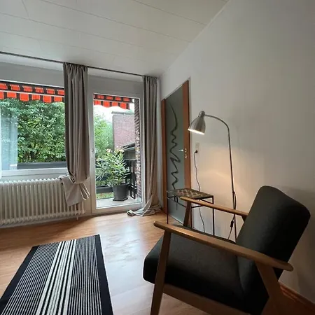 Aussergewoehnliches Haus Mit Sauna, Kamin Und Garten