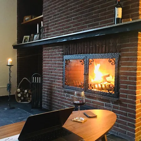 Prázdninový dům Aussergewoehnliches Haus Mit Sauna, Kamin Und Garten Wilhelmshaven
