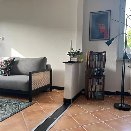 Aussergewoehnliches Haus Mit Sauna, Kamin Und Garten *
