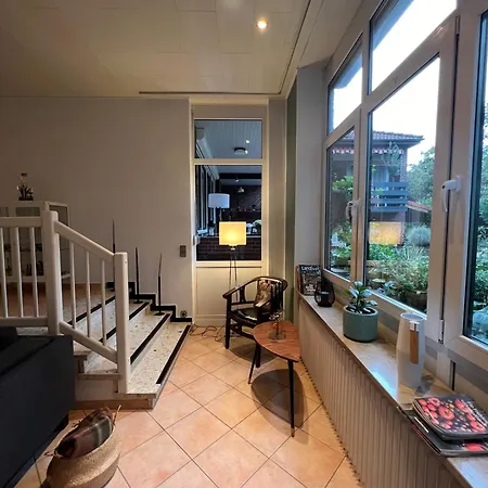 Aussergewoehnliches Haus Mit Sauna, Kamin Und Garten Prázdninový dům *
